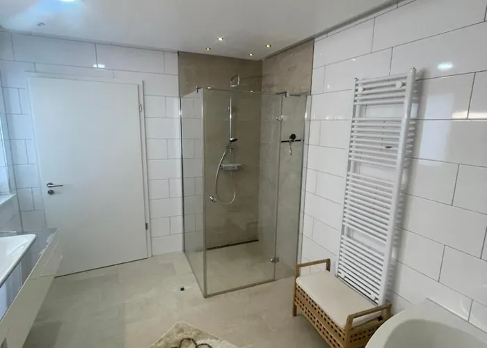 Barriere Freie Luxuswohnung Mit Garten